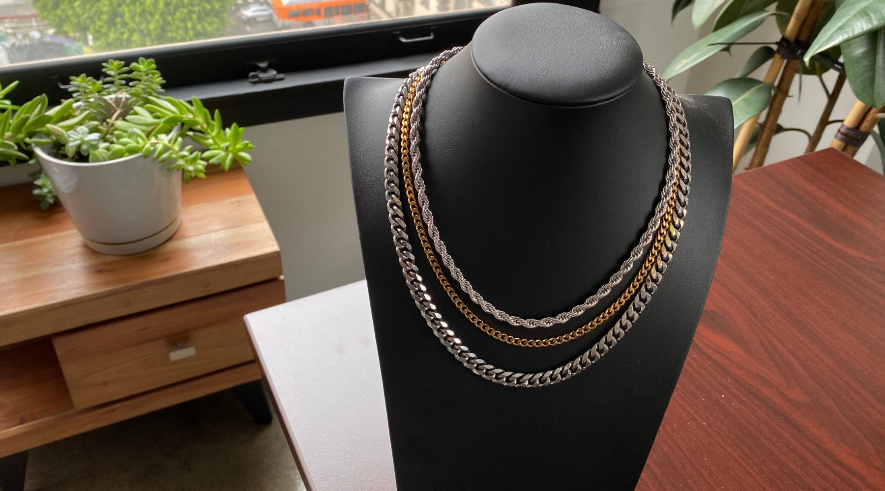 Top 3 Essential Chains for Men in 2023 - Elegatto