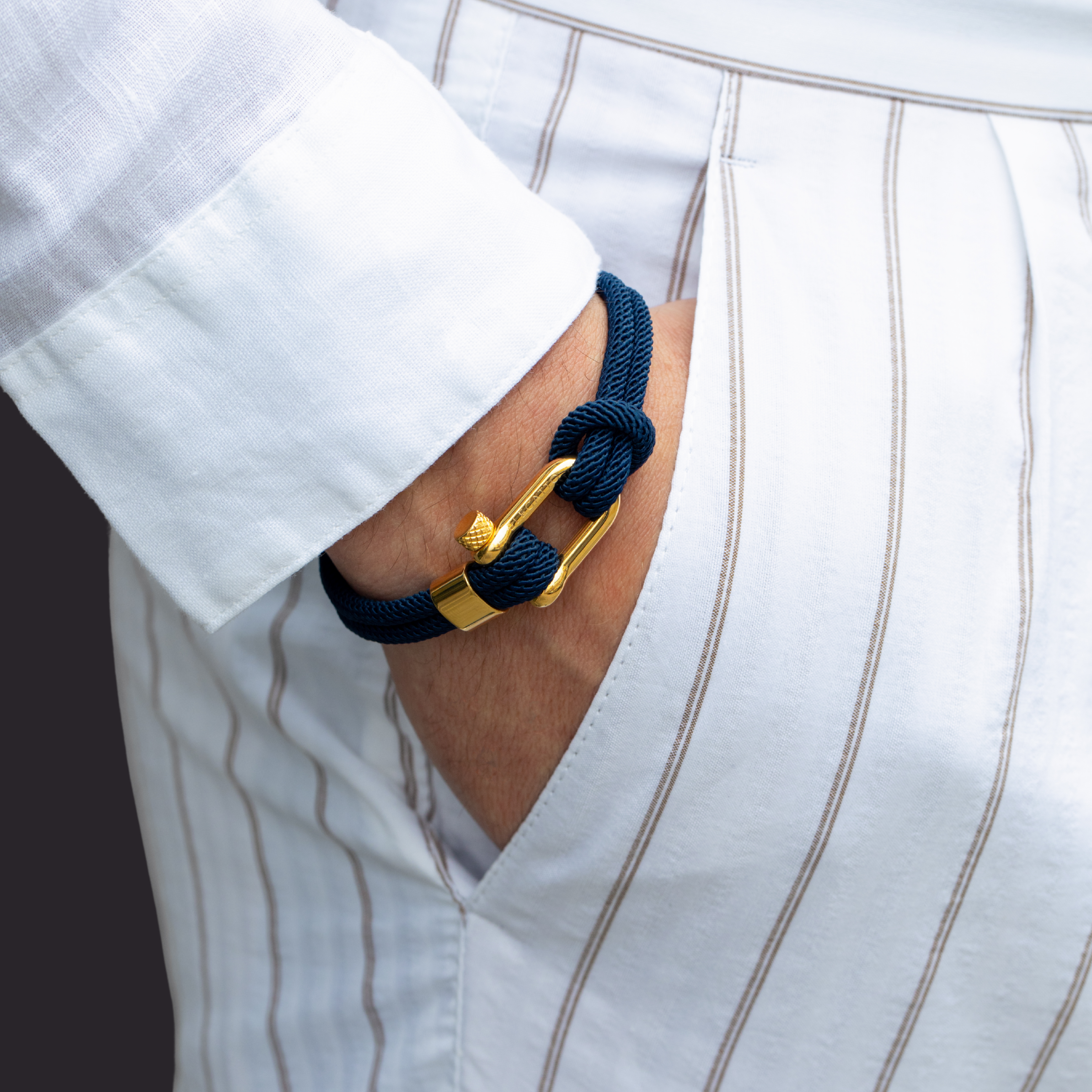 Alchor Platinum Navy Gold