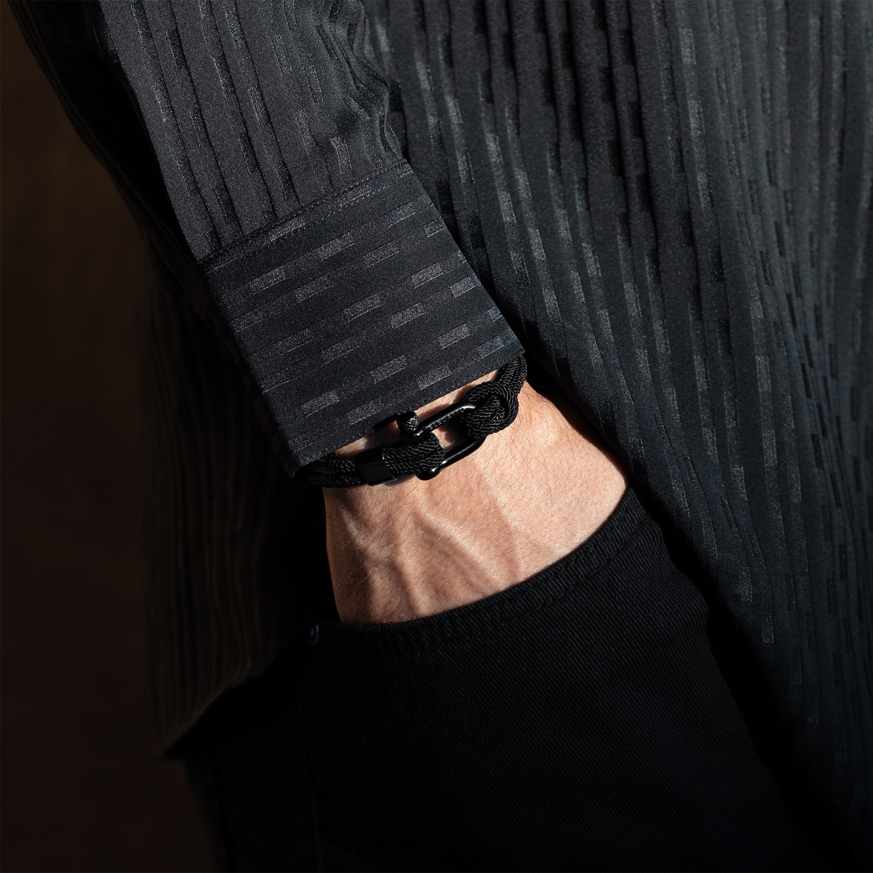 Alchor Platinum All Black - Elegatto