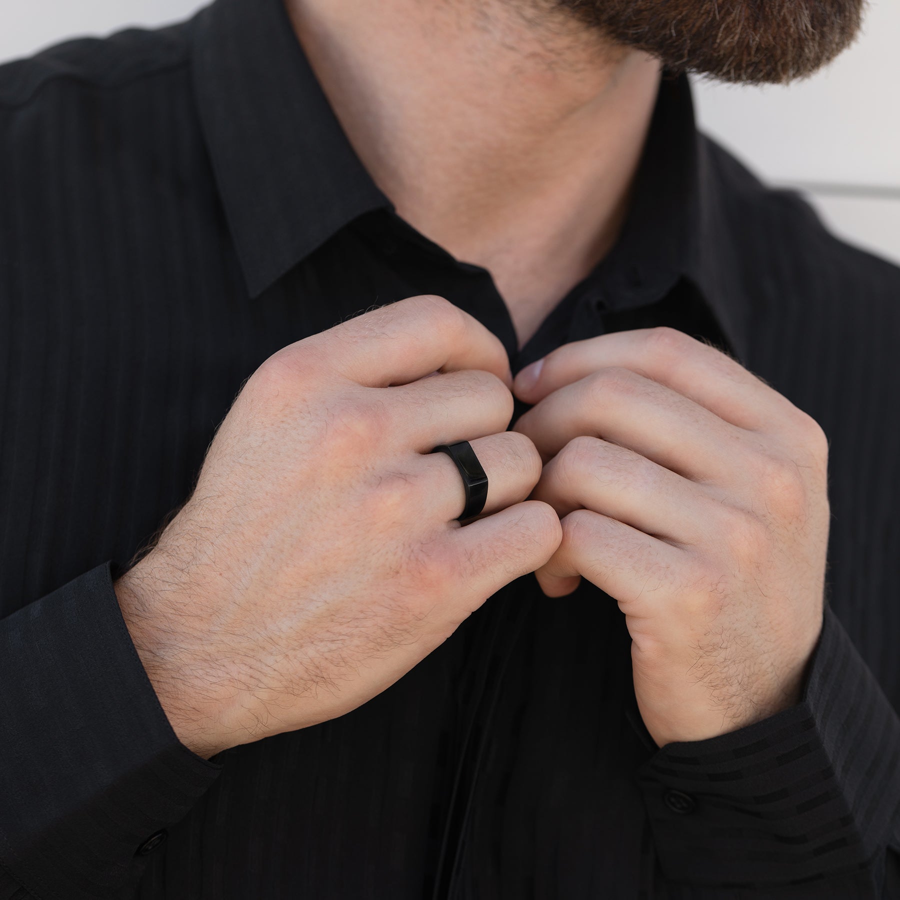 Signet Black - Elegatto